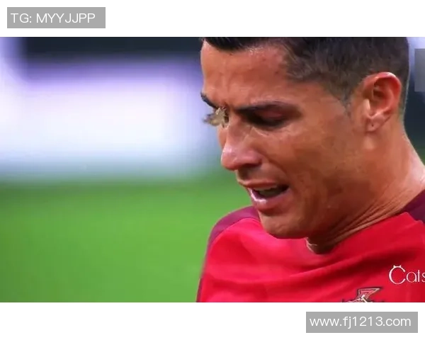 踢足球时意外受伤的真实瞬间与伤后恢复的励志故事分享 踢足球时意外受伤的真实瞬间与伤后恢复的励志故事分享